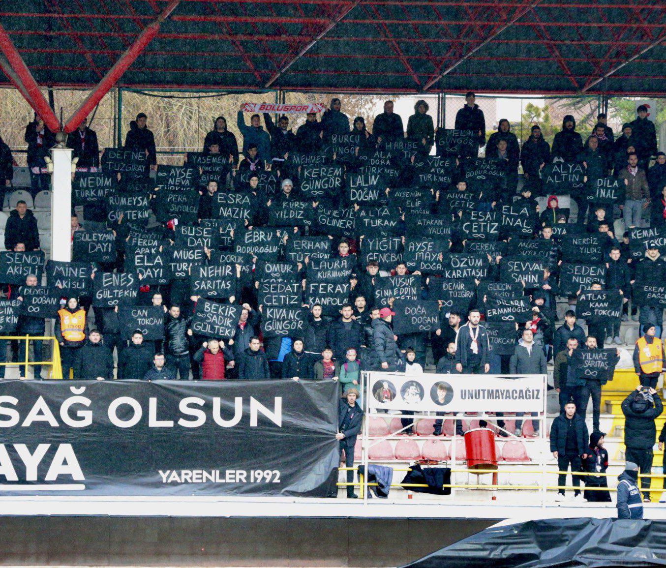 Boluspor taraftarı Kartalkaya yangınında hayatını kaybedenleri andı – Birlik Haber Ajansı