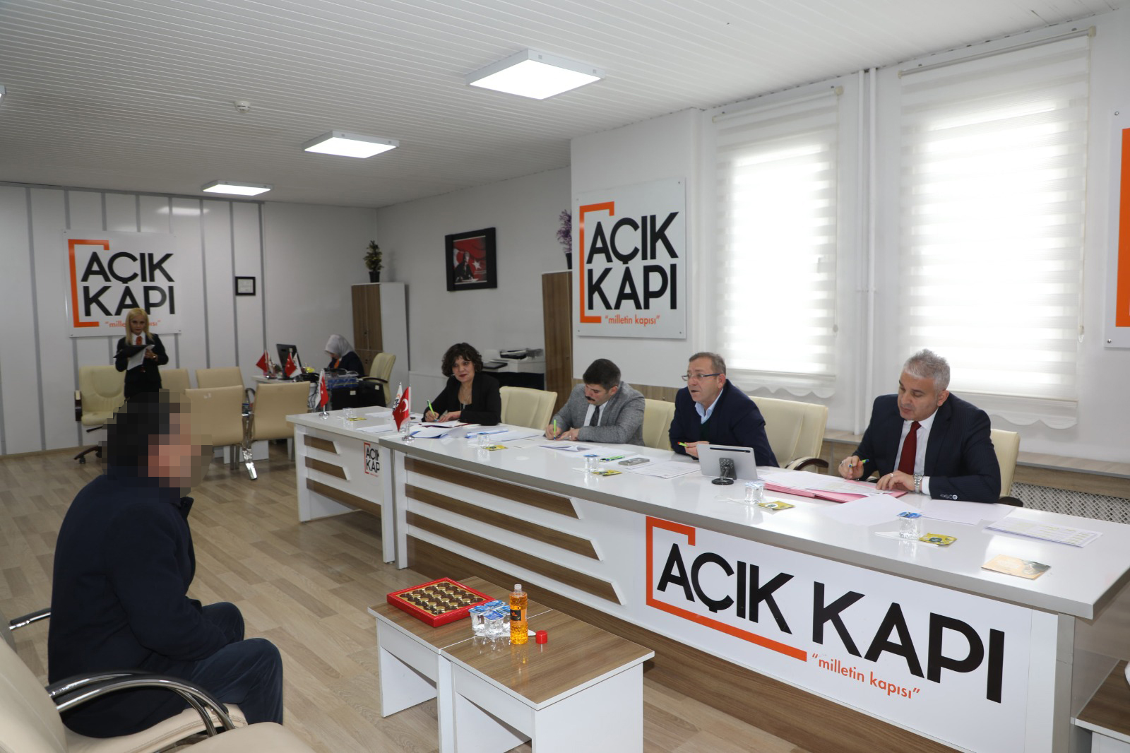 Kars Valisi Ziya Polat, ‘Milletin Kapısı’nda vatandaşları dinledi – Birlik Haber Ajansı