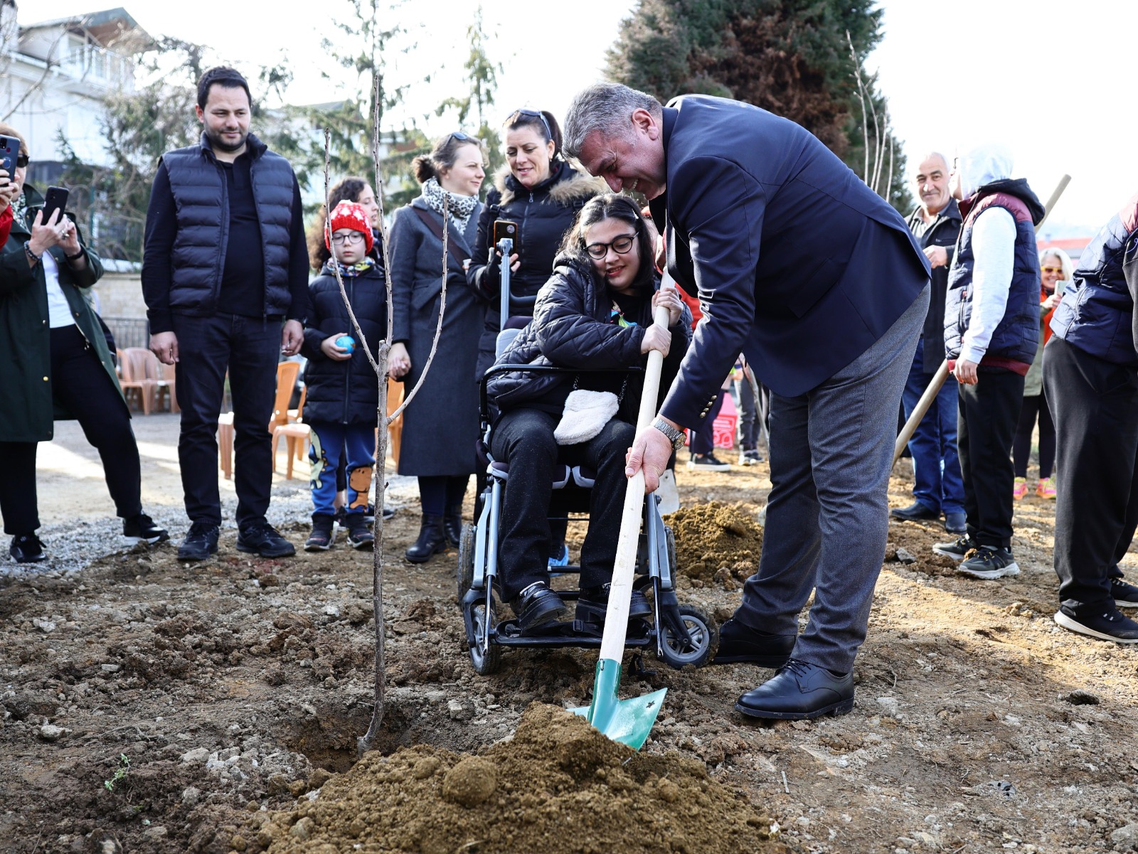 Bulancak Belediyesi özel çocuklar İle fidan dikti – Birlik Haber Ajansı