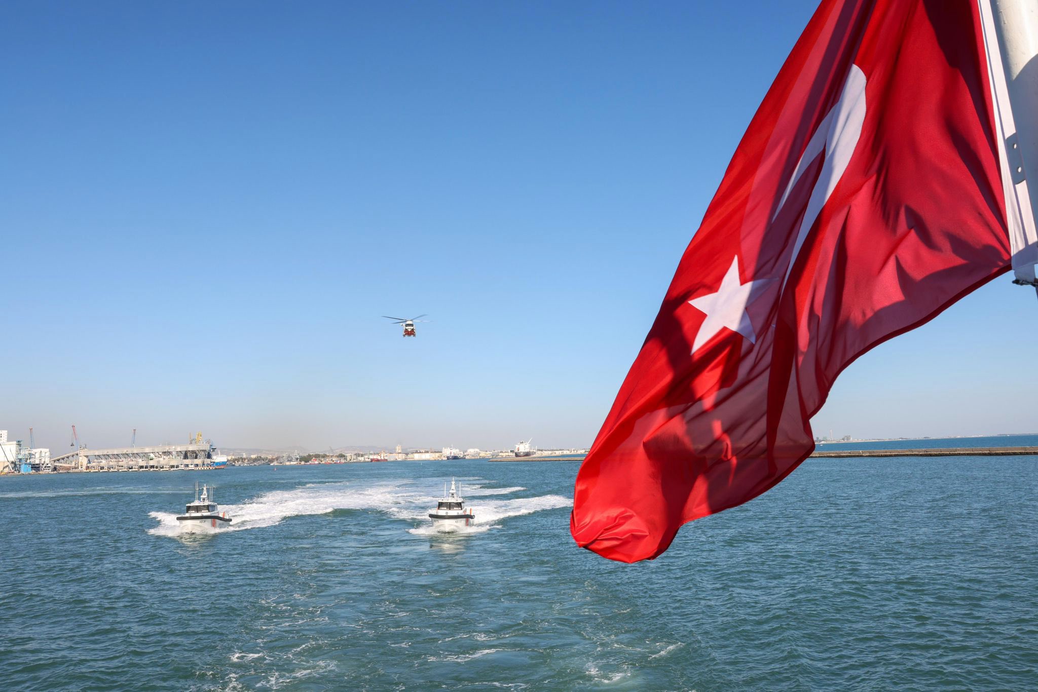 Sahil Güvenlik Komutanlığı bir yılda 55 bin düzensiz göçmen yakaladı – Birlik Haber Ajansı