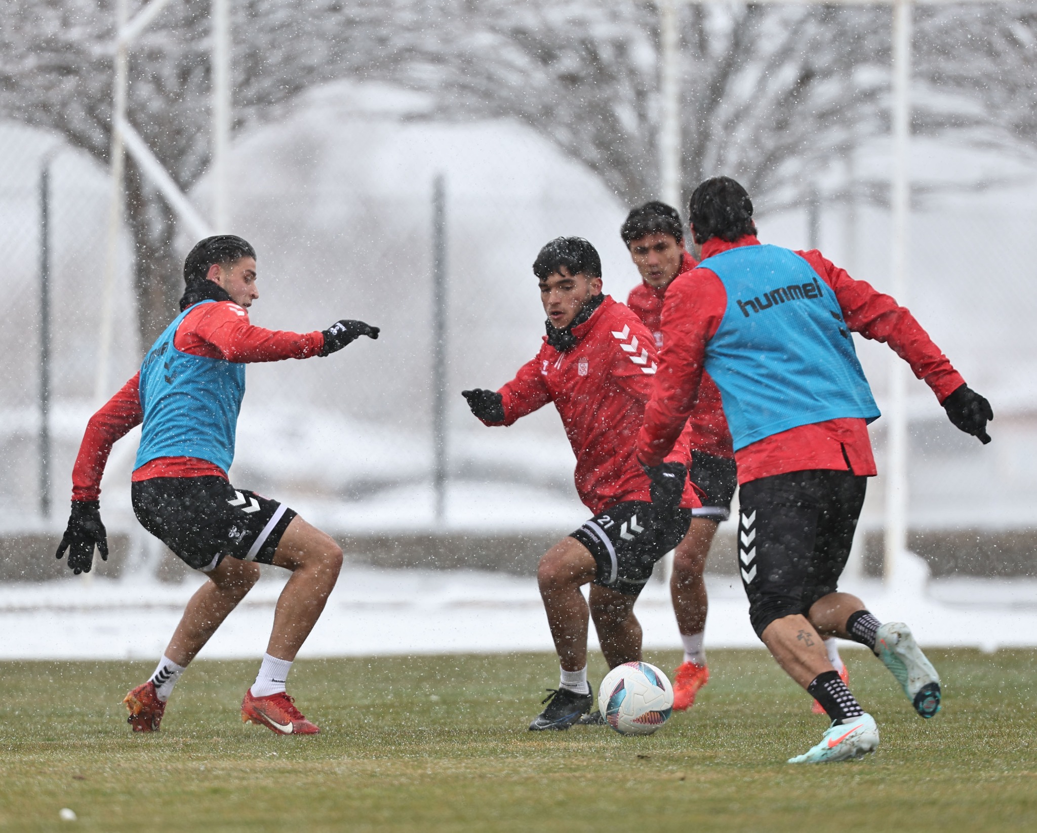 Sivasspor, Beşiktaş maçının hazırlıklarına başladı – Birlik Haber Ajansı