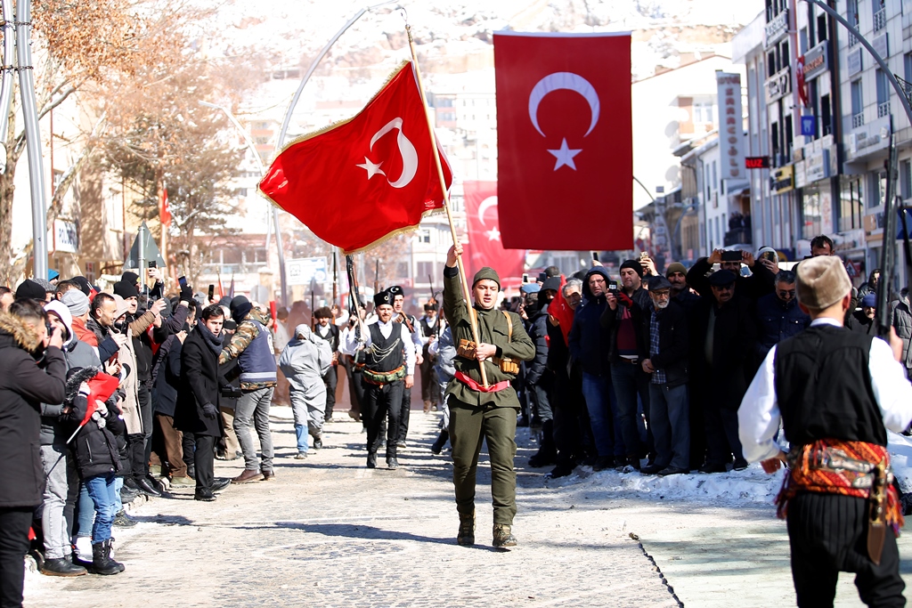 Bayburt’ta 107. yıl törenlerinde büyük coşku hakimdi – Birlik Haber Ajansı