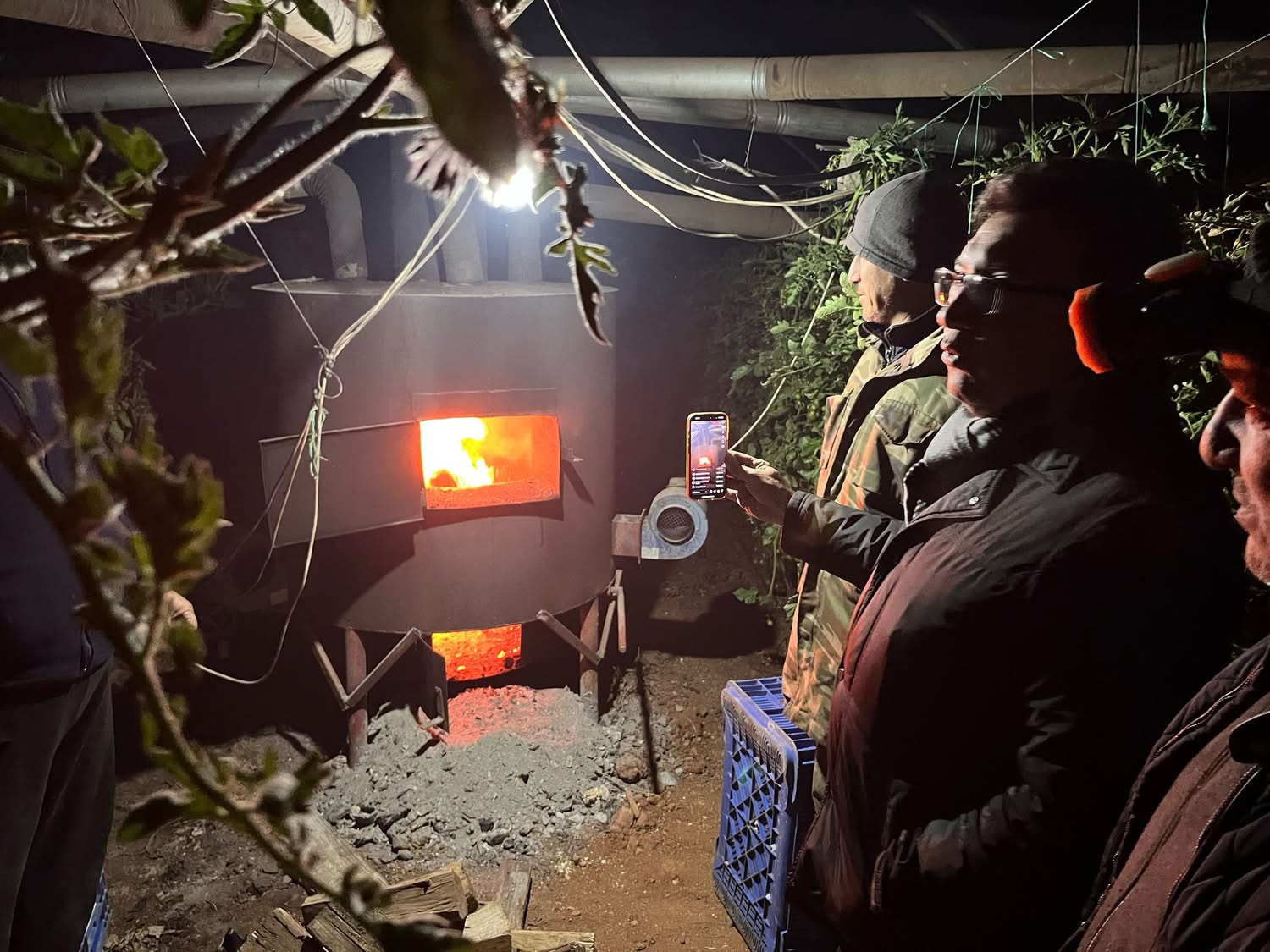 Serik Kaymakamı Cemal Şahin’den zirai don nöbeti tutan çiftçilere ziyaret – Birlik Haber Ajansı