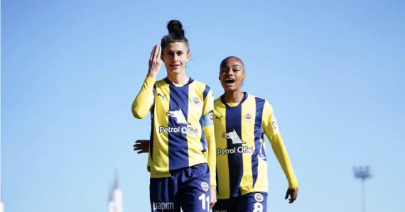 Yağmur Uraz Türk Kadın Futbol Tarihine Geçti – Birlik Haber Ajansı