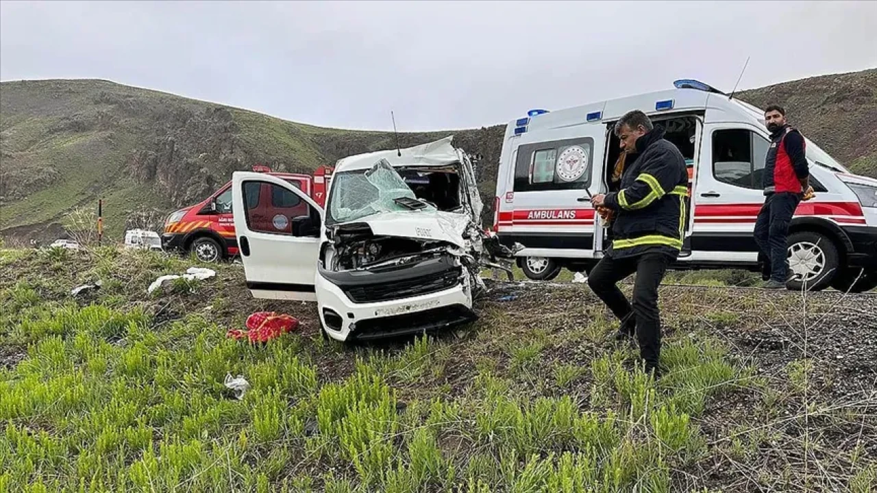 Eleşkirt’teki feci kazada 1 kişi öldü, 7 kişi yaralandı! – Birlik Haber Ajansı