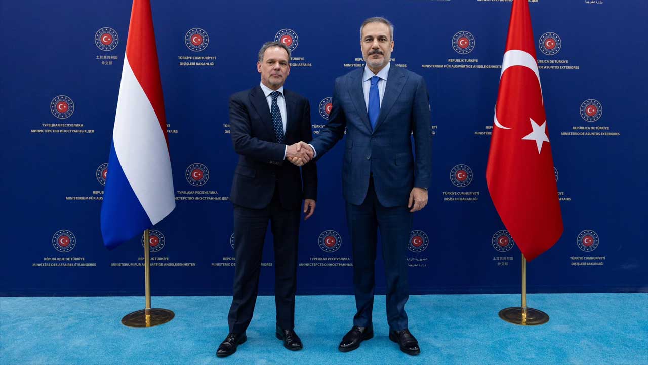 Hakan Fidan, Hollandalı Mevkidaşı Caspar Veldkamp ile Ankara’da görüştü – Birlik Haber Ajansı