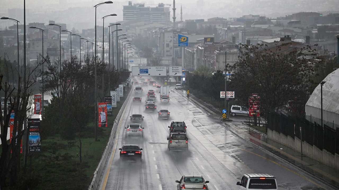 Ankara’da sağanak ve dolu hayatı olumsuz etkiledi – Birlik Haber Ajansı