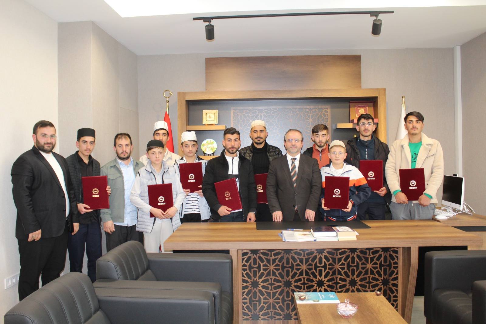 Kars’ta hafızlık eğitimini tamamlayanlara belgeleri verildi – Birlik Haber Ajansı
