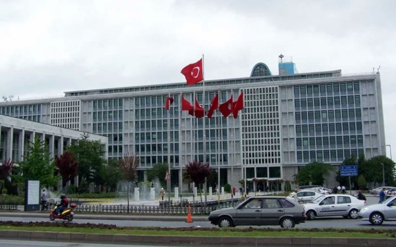 İBB’ye yönelik yolsuzluk soruşturmasında “Gayriresmi ücretler farazi sözleşmelerle tahsil edildi” iddiası – Birlik Haber Ajansı