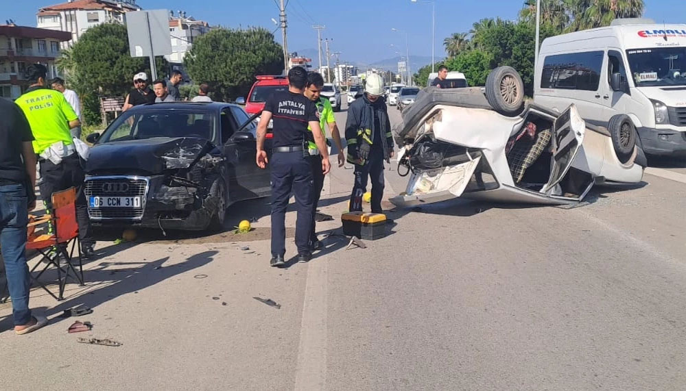 Finike’de trafik kazası: 1 kişi yaralandı – Birlik Haber Ajansı