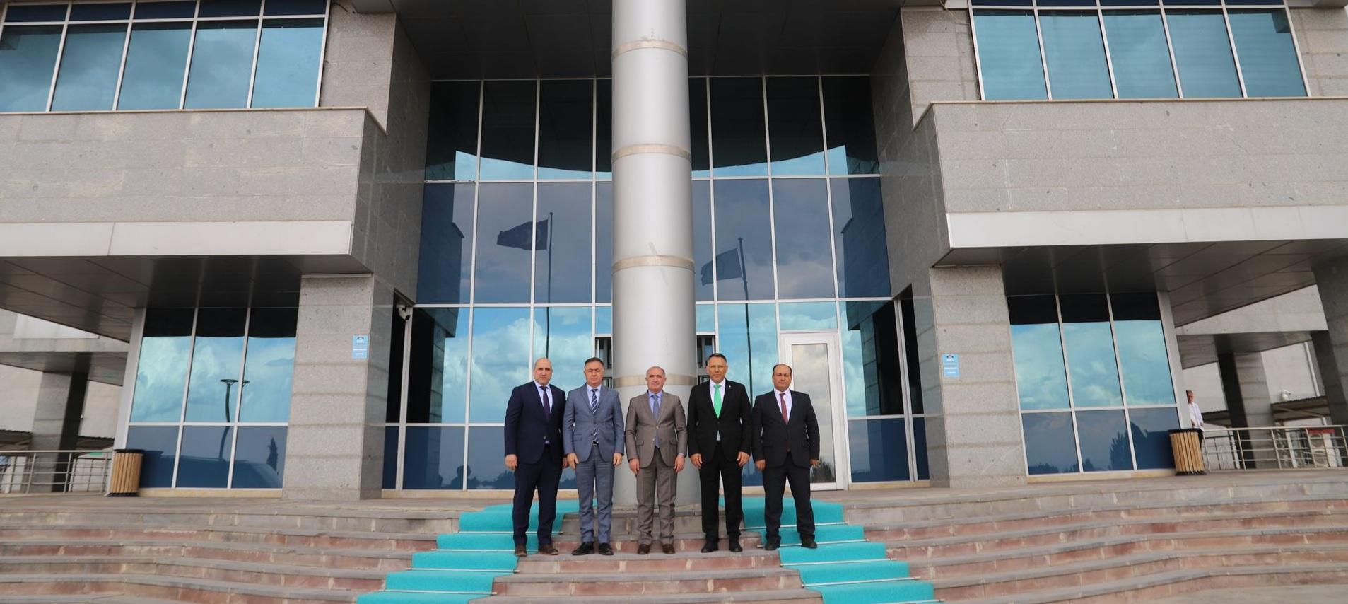 Kars ve Ardahan Rektörlerinden Iğdır Rektörü Prof. Dr. Ekrem Gürel’e hayırlı olsun ziyareti – Birlik Haber Ajansı
