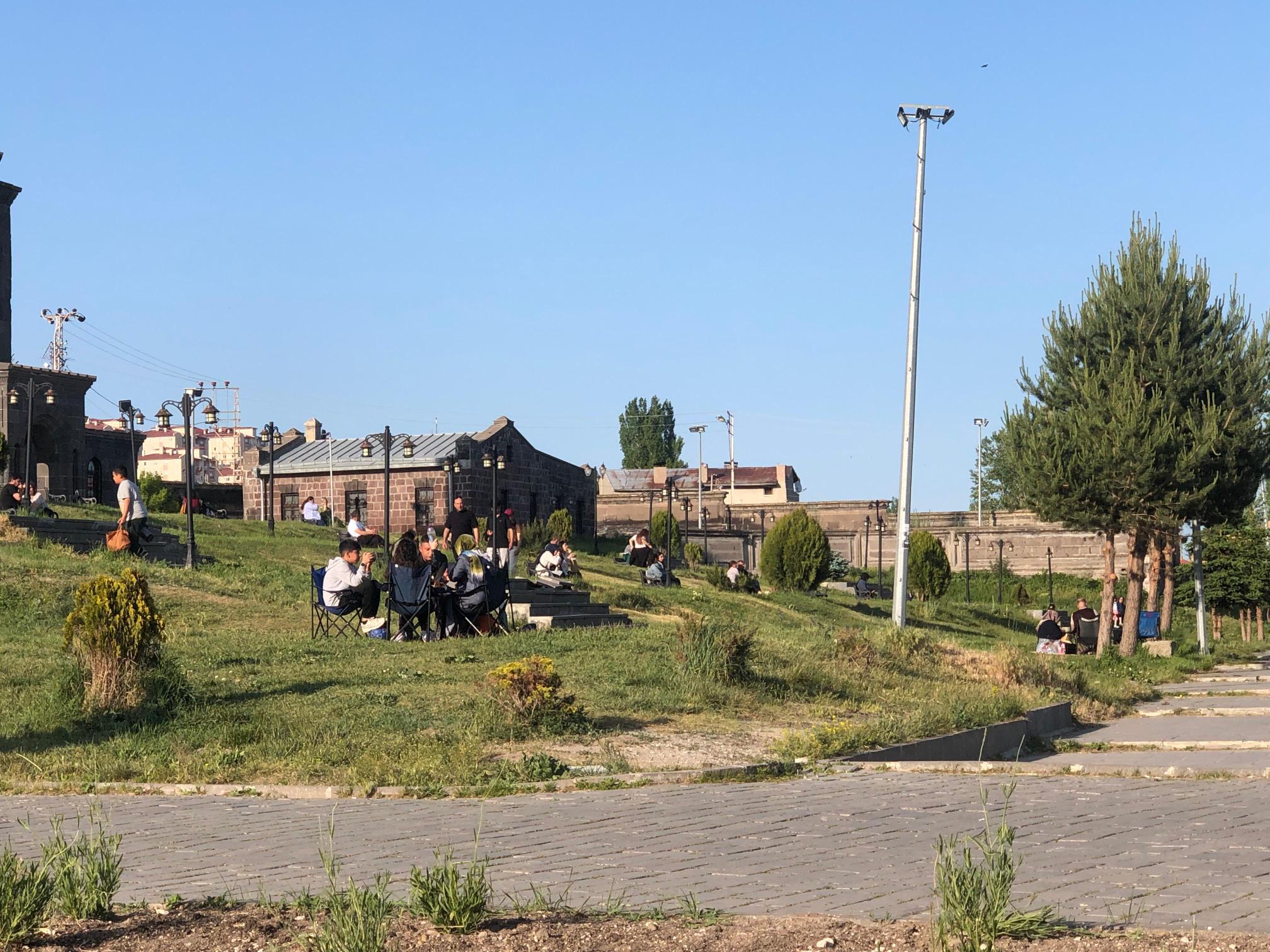 Kars’ta hafta sonu ve bayram tatilinde piknik keyfi – Birlik Haber Ajansı