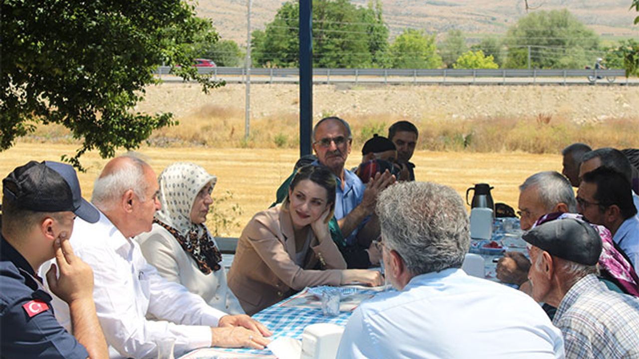 Kaymakam Nayman, 45 yıllık evlilerle bir araya geldi – Birlik Haber Ajansı