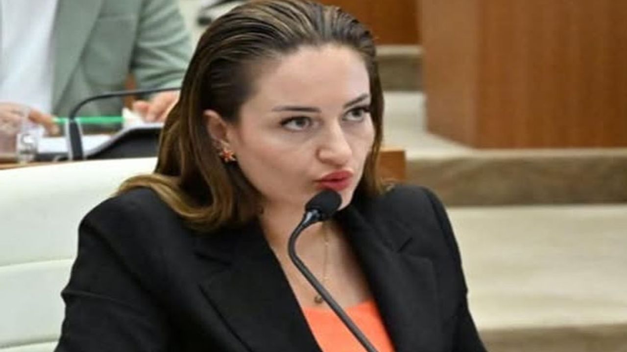 Muhittin Böcek’in yerine Büşra Özdemir geldi! – Birlik Haber Ajansı