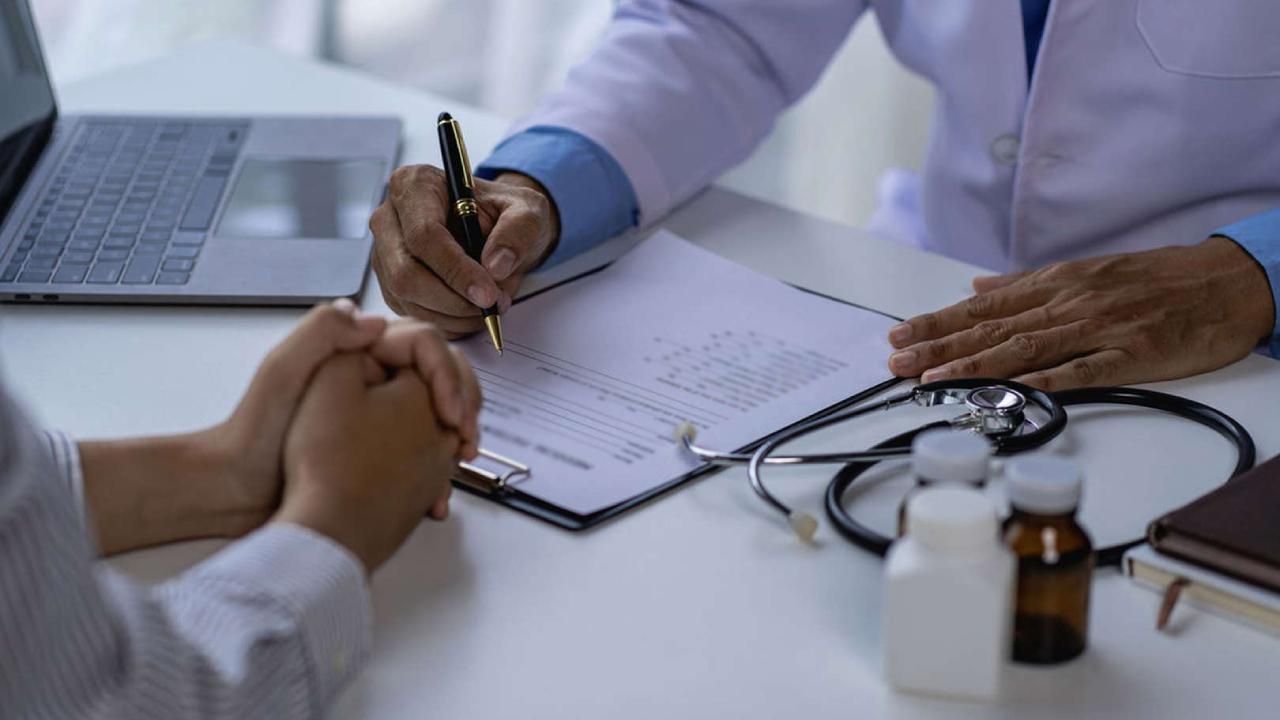 Sağlık Yasası Meclis’ten geçti: Doktorlar en fazla iki kurumda çalışabilecek – Birlik Haber Ajansı
