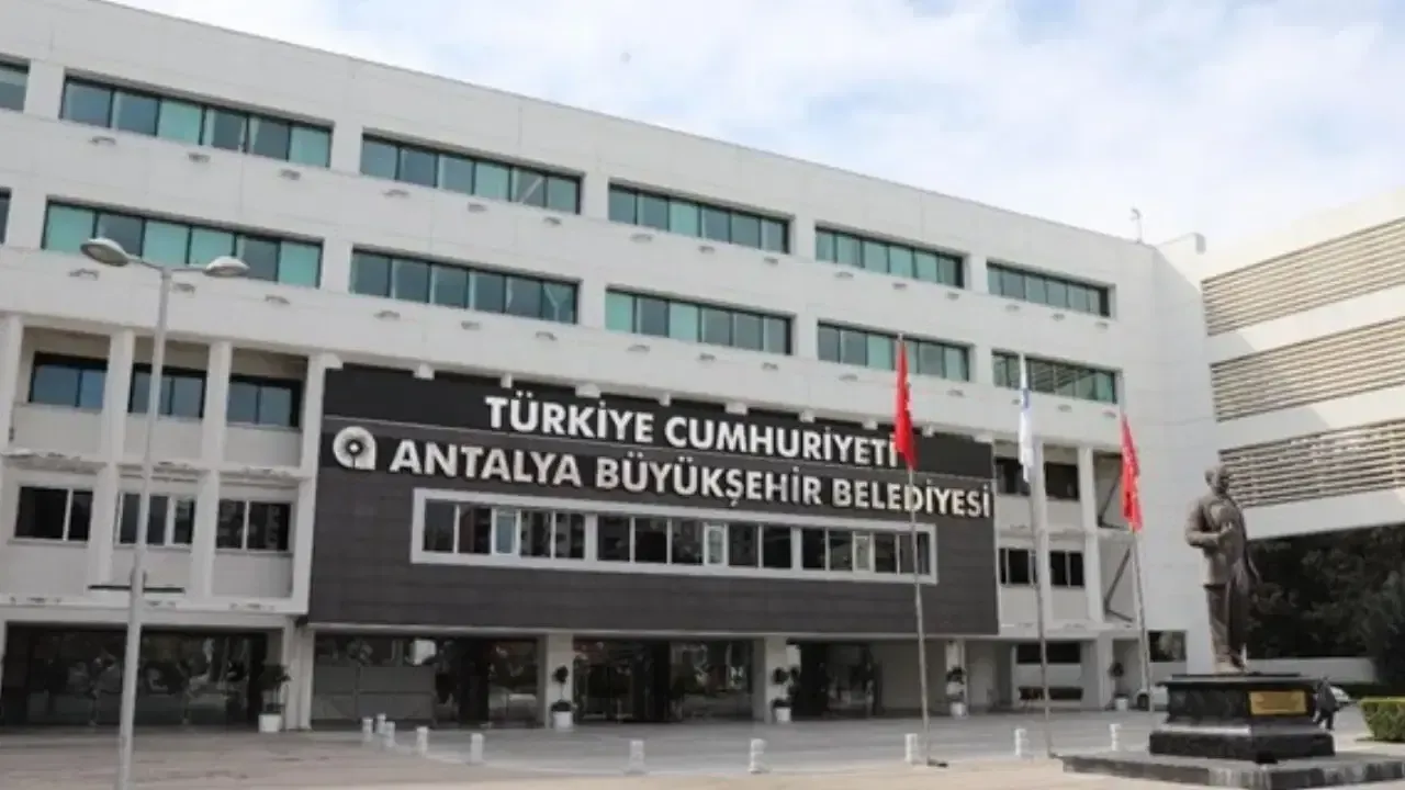 Antalya Büyükşehir Belediyesi’ne rüşvet soruşturmasında yeni gözaltılar – Birlik Haber Ajansı