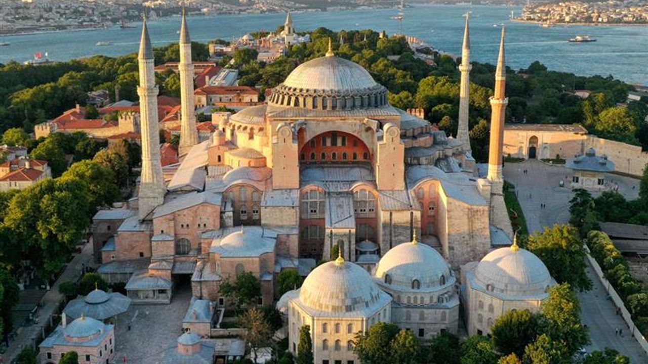 Ayasofya-i Kebir Camii 40 milyon ziyaretçiyi ağırlayarak rekor kırdı – Birlik Haber Ajansı