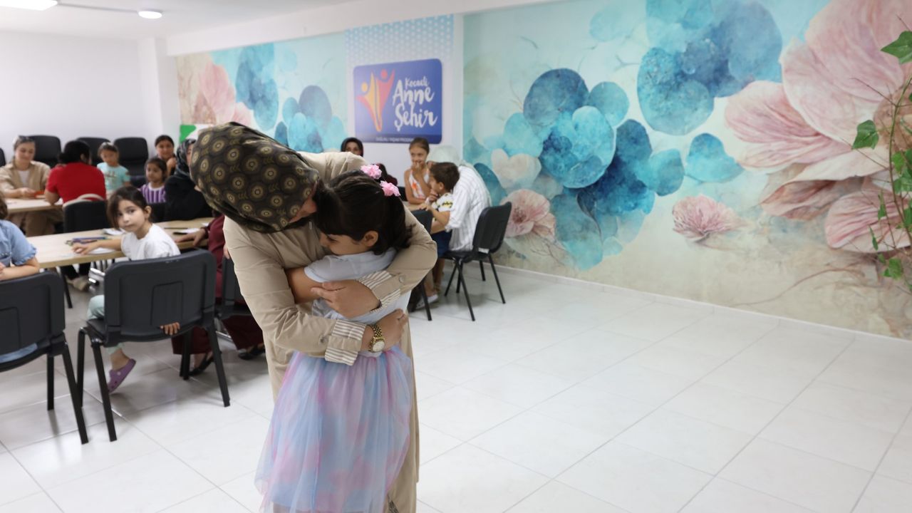 Kocaeli Büyükşehir, çocukların özgüven yolculuğuna eşlik ediyor; Bu atölyede çocuklara özgüven aşılanıyor – Birlik Haber Ajansı