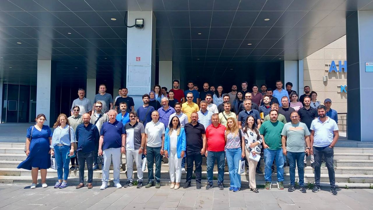 Kars, Ardahan ve Iğdır’ın katılımıyla SMMMO’dan 212 kişiye Bilirkişilik Eğitimi düzenlendi – Birlik Haber Ajansı