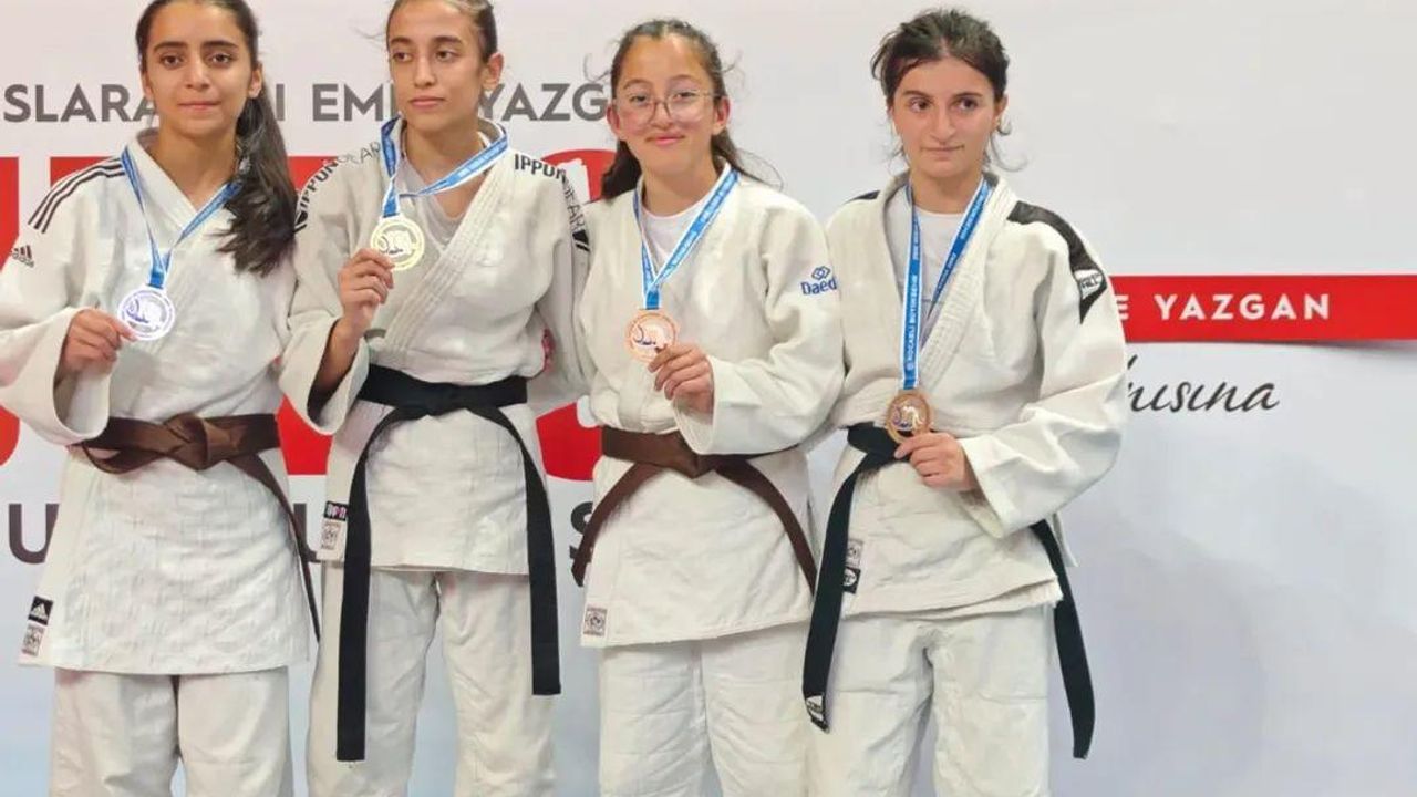 5. Ulusal Kayısı Cup Büyükler Yaz Kupası’nda kadın sporculardan büyük başarı!