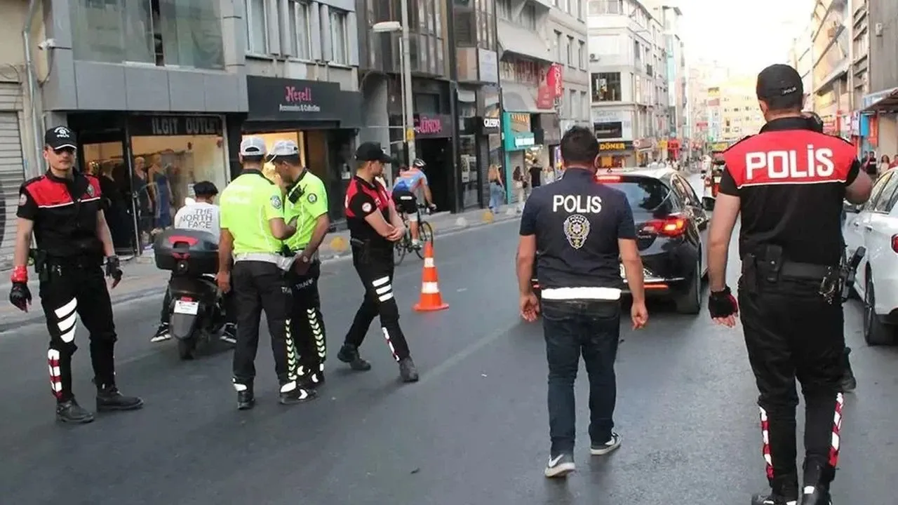 “Huzur İstanbul” uygulamasında 735 gözaltı – Birlik Haber Ajansı