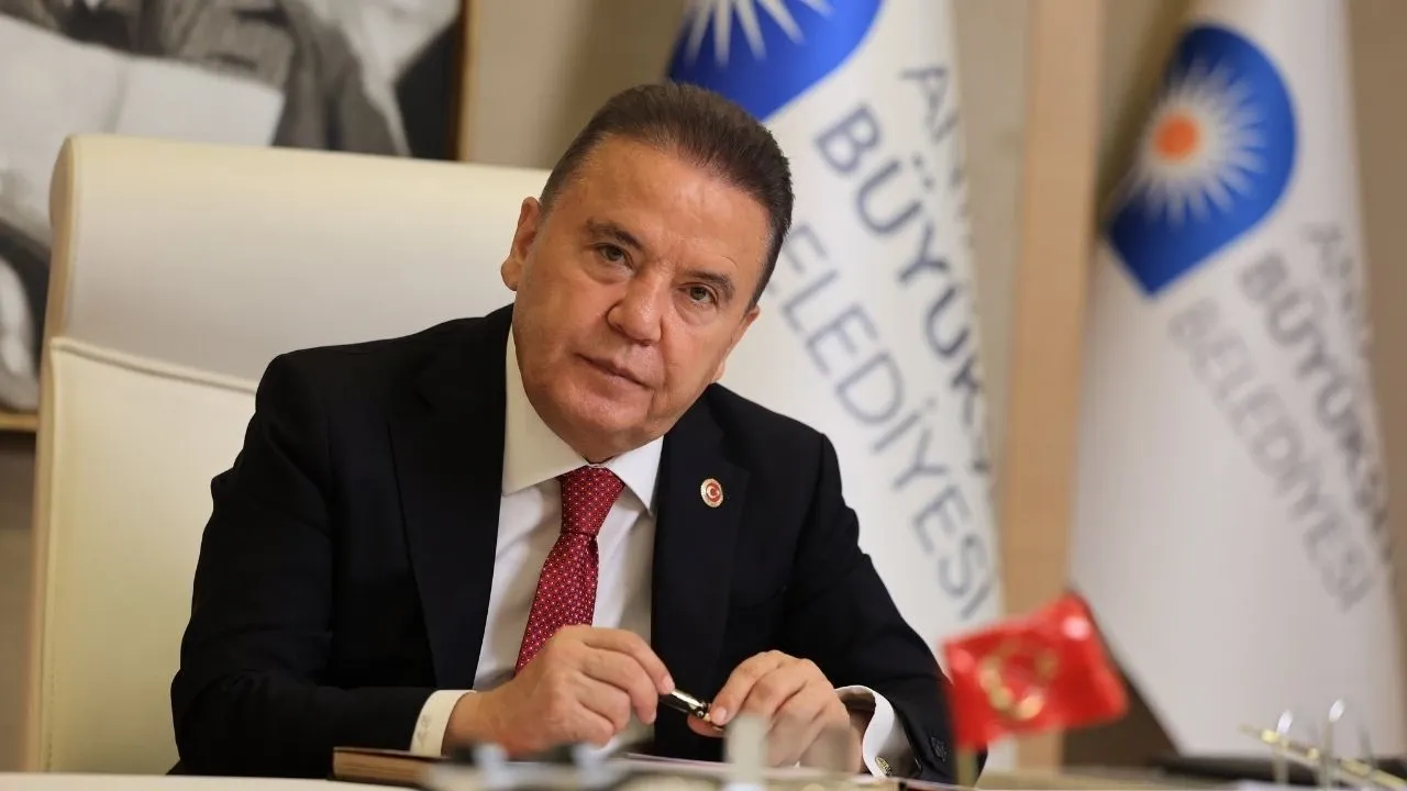 Muhittin Böcek kalp rahatsızlığı nedeniyle hastaneye kaldırıldı – Birlik Haber Ajansı