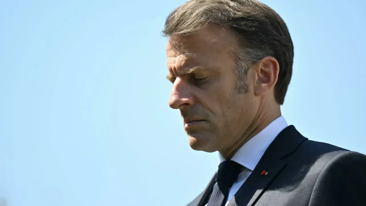 Fransa’da muhalefetten Macron’a azil tehdidi: Güvenoyu krizi derinleşiyor – Birlik Haber Ajansı