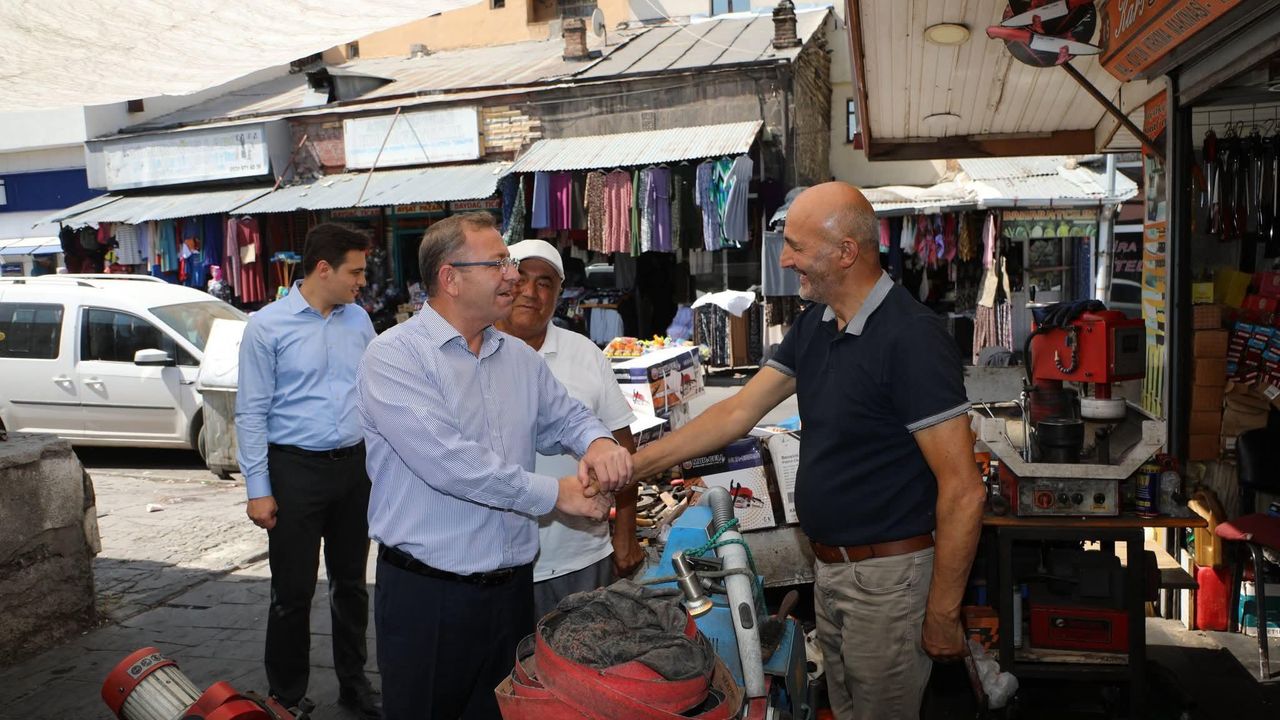 Vali Ziya Polat’tan esnafa ziyaret hayırlı işler, bereketli kazançlar diledi – Birlik Haber Ajansı