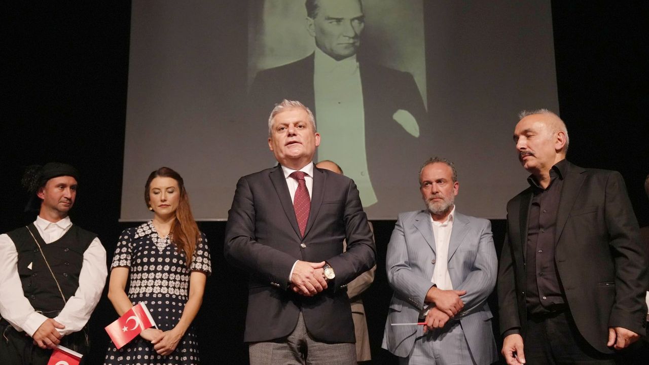 Giresun’da anlamlı tiyatro oyununa büyük ilgi – Birlik Haber Ajansı