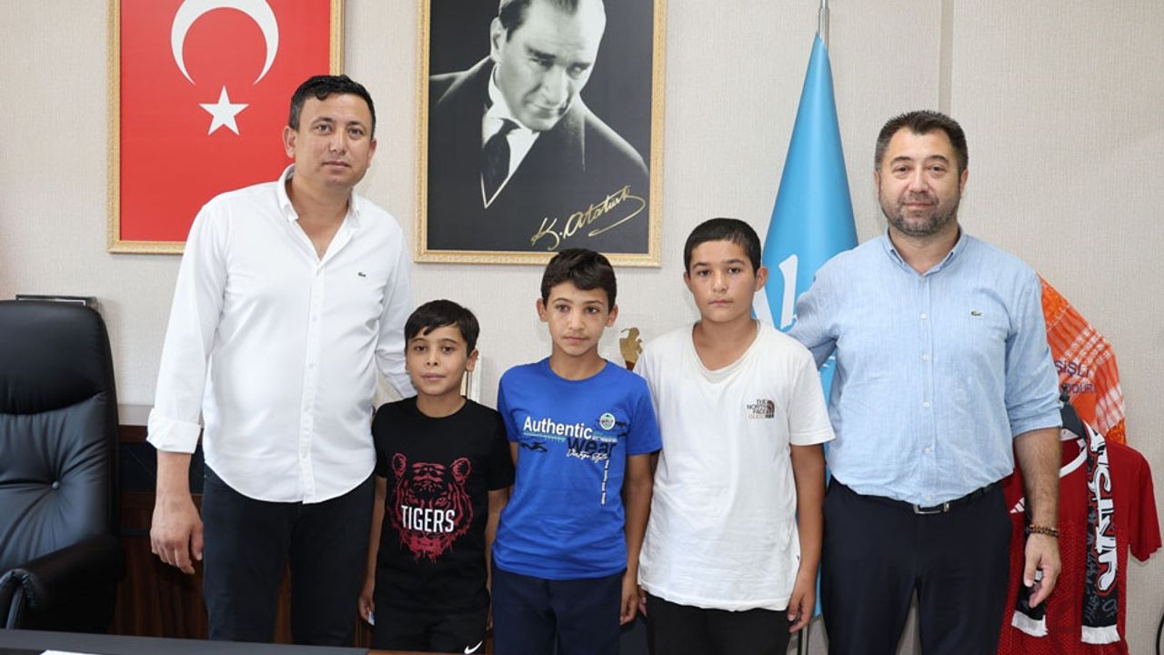 Spor sever gençler Aksu belediyesi’ne ziyaret etti – Birlik Haber Ajansı