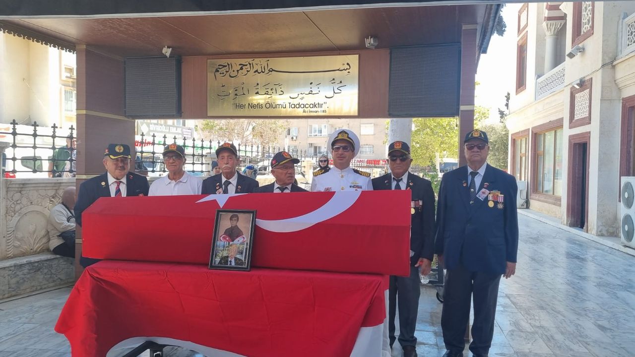 Kıbrıs Gazisi Selahattin Bulgurcu son yolculuğuna uğurlandı – Birlik Haber Ajansı