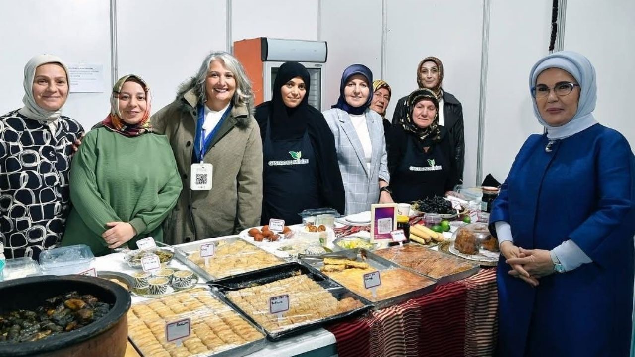 Emine Erdoğan, Rize Gastronomi Günleri’nde kadın üreticilerle buluştu – Birlik Haber Ajansı