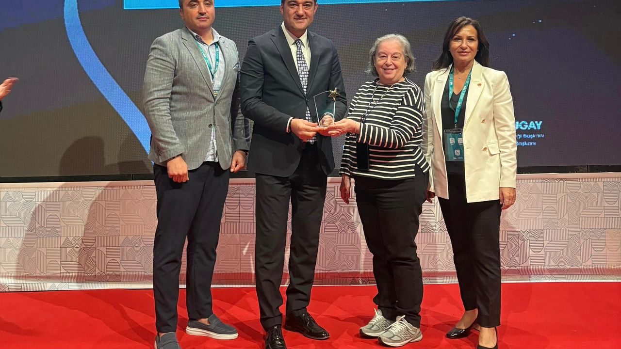 Giresun Belediyesi İzmir’de ödül aldı – Birlik Haber Ajansı