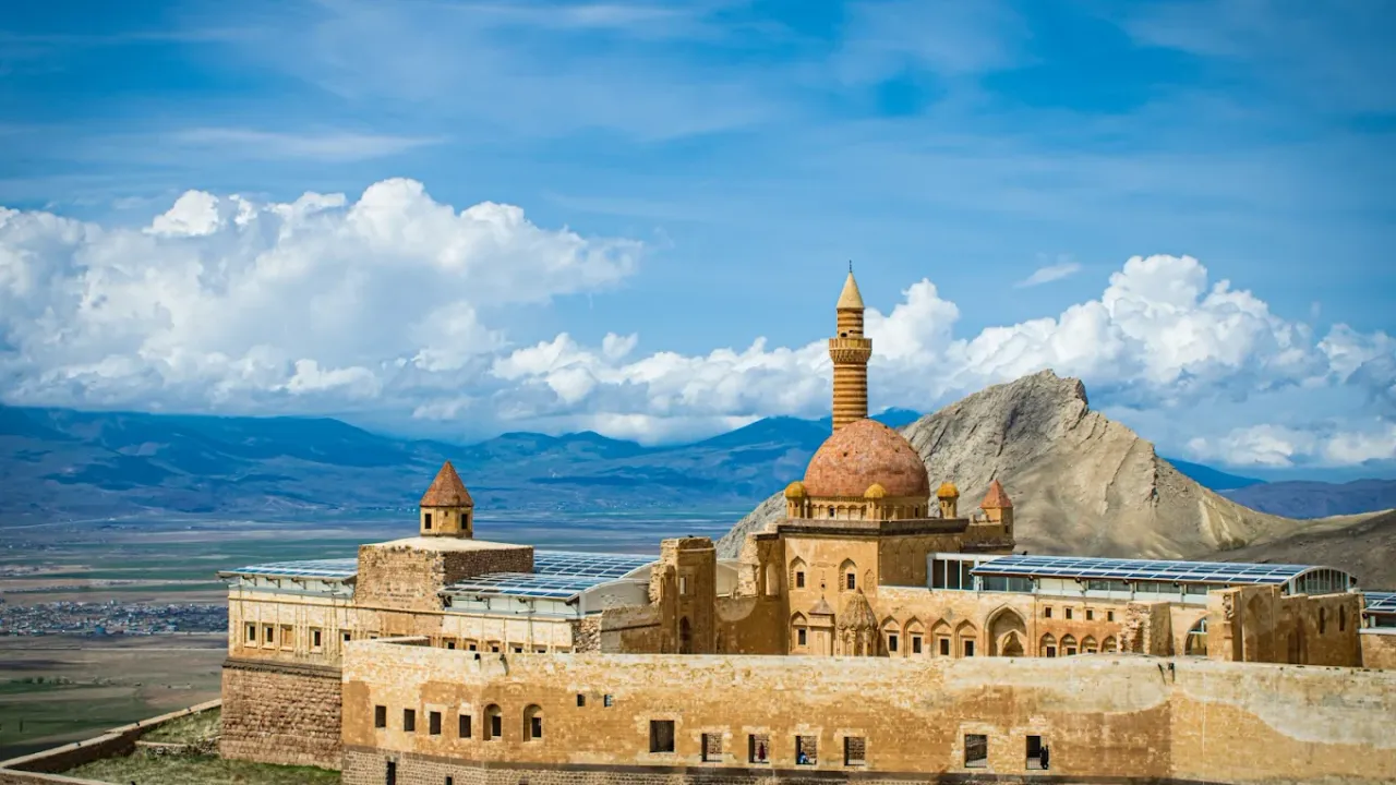 İshak Paşa Sarayı’nı UNESCO listesine taşıyacak proje başlatıldı – Birlik Haber Ajansı