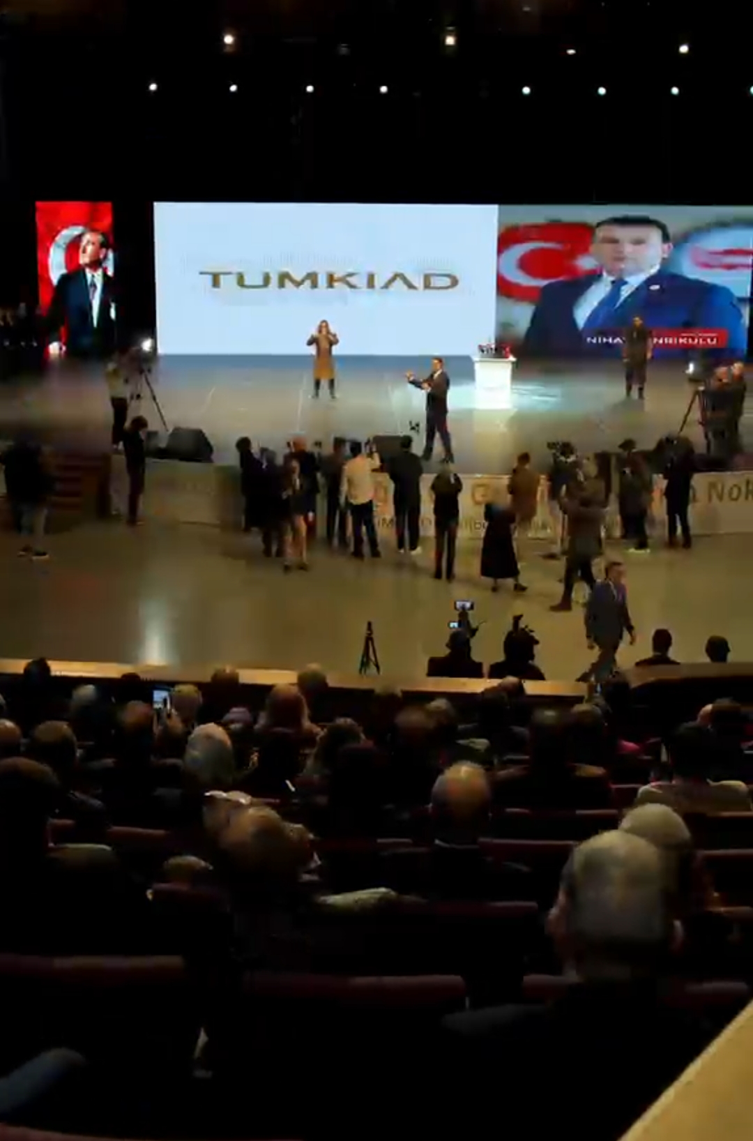 Binlerce iş insanının katılımıyla gerçekleştirdiğimiz TÜMKİAD