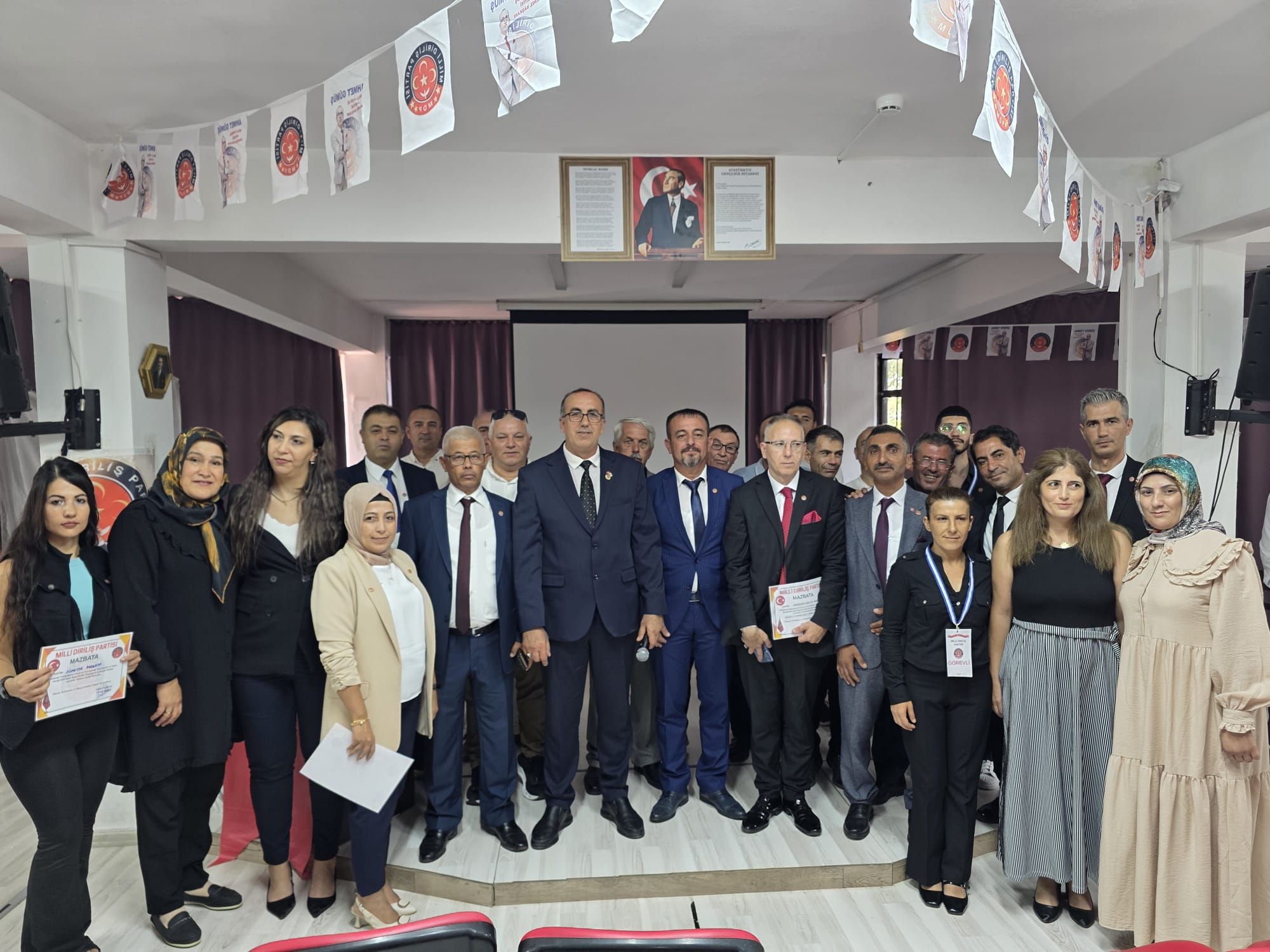 MİLLİ DİRİLİŞ PARTİSİ KEPEZ İLÇE KONGRESİ COŞKUYLA GERÇEKLEŞTİ: